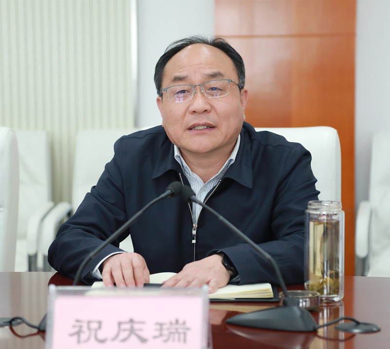 熊良虎赴陕西将来能源公司互换座谈 熊良虎赴陕西将来能源公司互换座谈