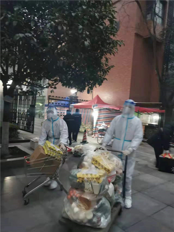 陕西BC贷集团:响彻在战“疫”前列的入党誓词 陕西BC贷集团:响彻在战“疫”前列的入党誓词