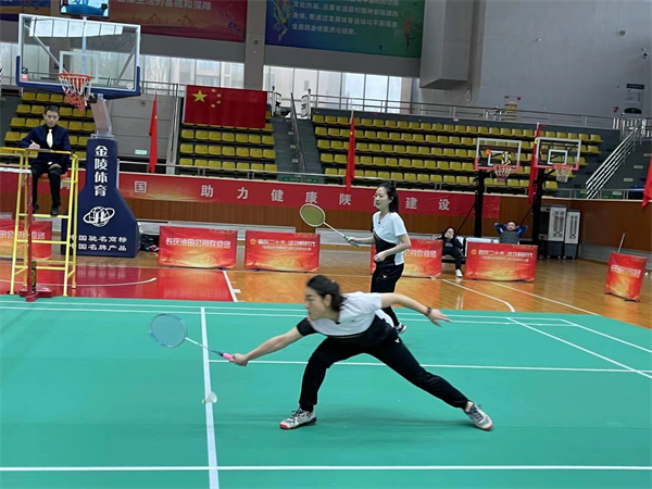 ����BC�����Ŵ����Ӳ��롰�����ܻ����ʱ���ְ����ë����