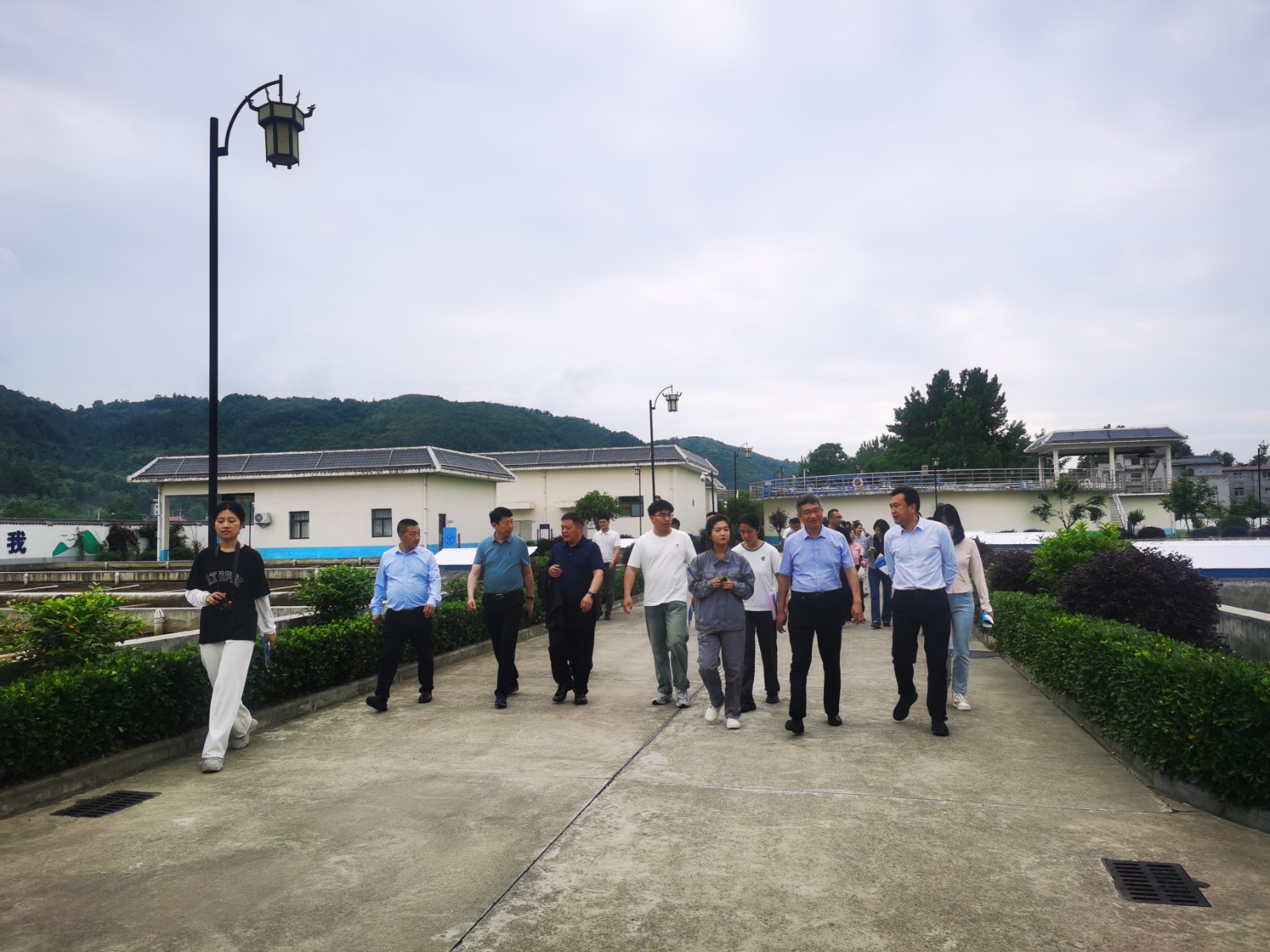 陕西省住房和城乡建设厅调研组到水环境公司五里镇污水处置厂调研 陕西省住房和城乡建设厅调研组到水环境公司五里镇污水处置厂调研