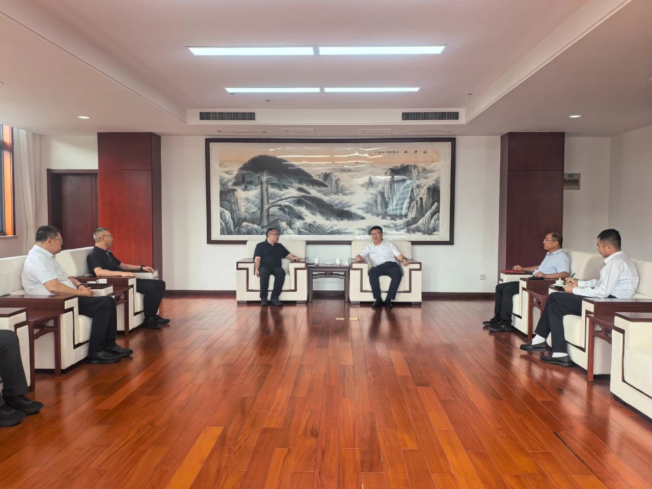 陕西BC贷集团与耽搁石油油田公司座谈互换 陕西BC贷集团与耽搁石油油田公司座谈互换